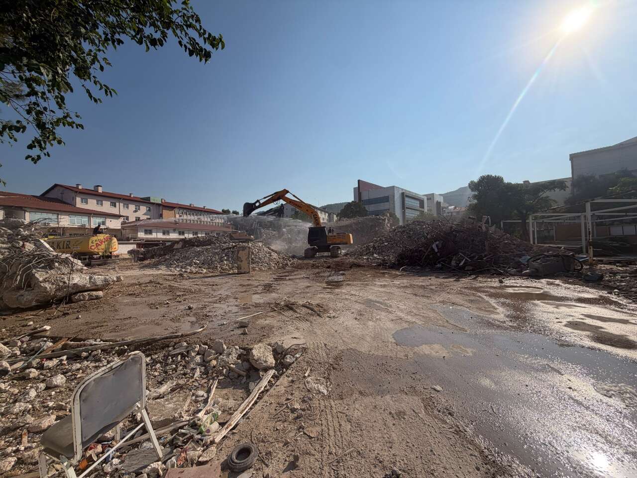 Menteşe Devlet Hastanesi'nde Yıkımda Sona Yaklaşıldı: Gözler Yeni Hastane İnşaatında 2